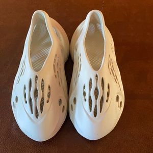 Yeezy Sand Foam Runners